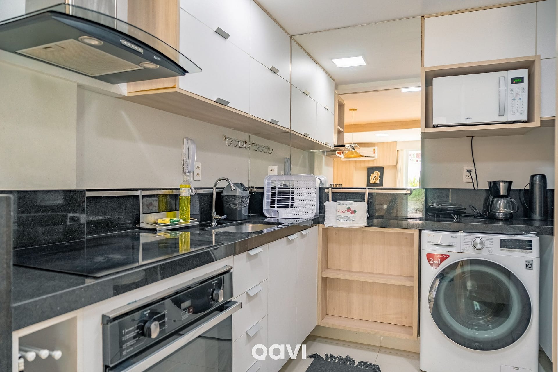 Kitchen or kitchenette
